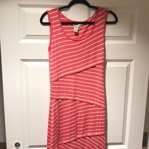 Maxi dress with zig zag detail